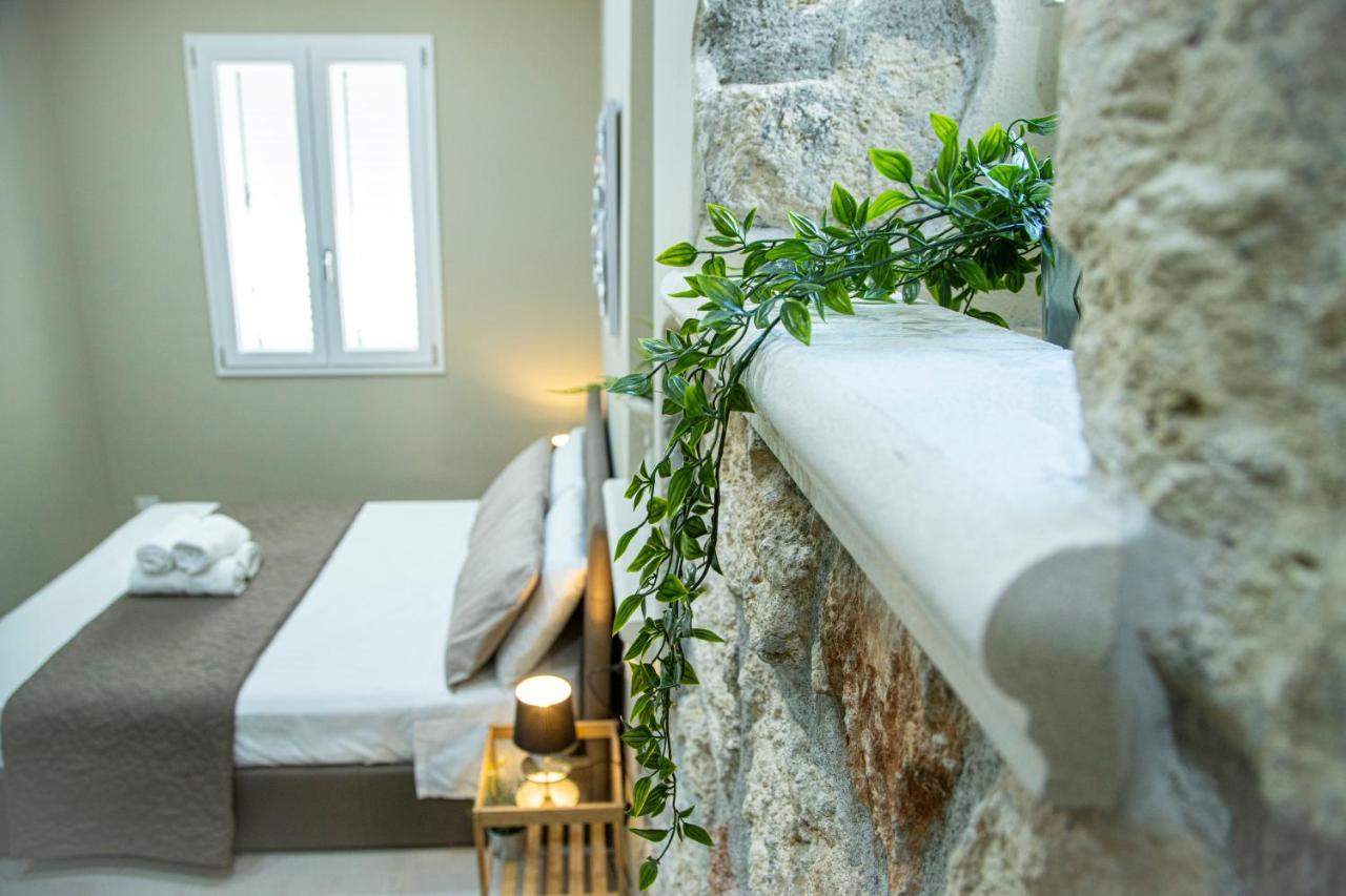 Hotel House Orlando à Sferracavallo Extérieur photo