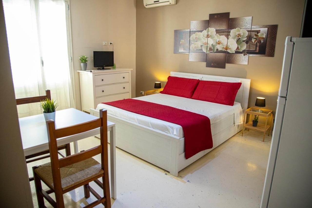 Hotel House Orlando à Sferracavallo Extérieur photo