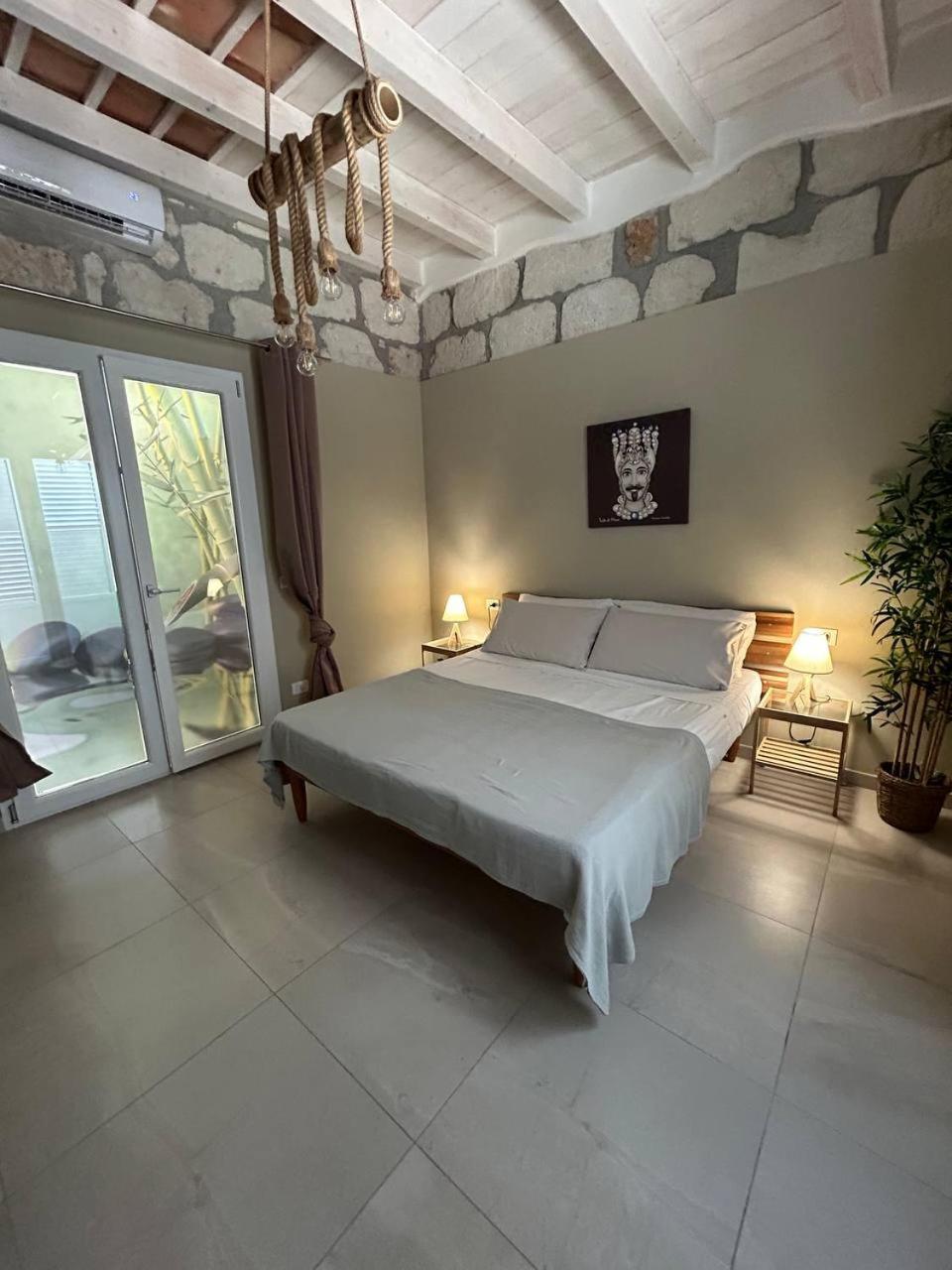 Hotel House Orlando à Sferracavallo Extérieur photo