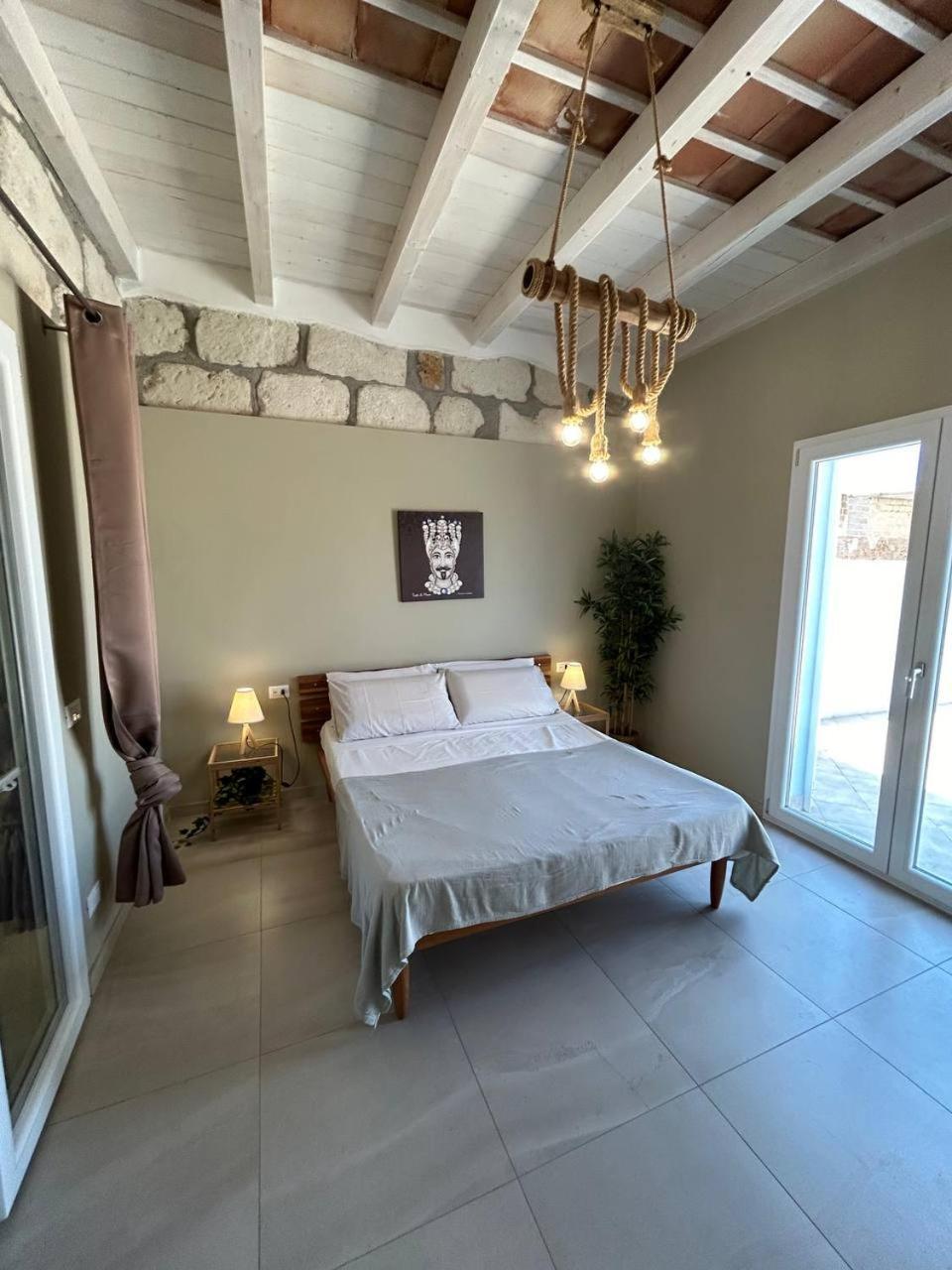 Hotel House Orlando à Sferracavallo Extérieur photo